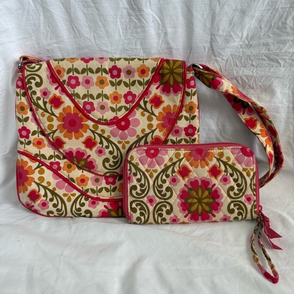 Vera Bradley Handbags - Vera Bradley Pink Floral Flower Pattern Large Crossbody Bag Purse and Wallet